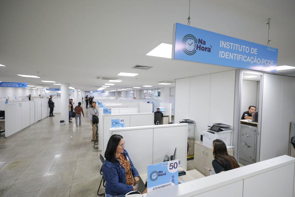 Capa da notícia: Na Hora ultrapassa 1 milhão de atendimentos em 2025 e amplia rede no DF